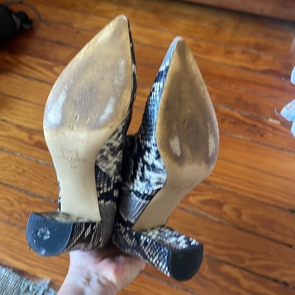 Marc Fisher Snakeskin pattern block heel booties size 8 - Picture 9 of 12